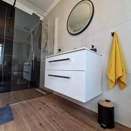 Medeni Apartma *