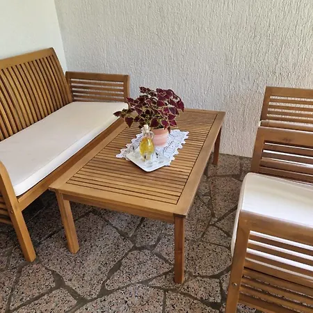 Medeni Apartma *